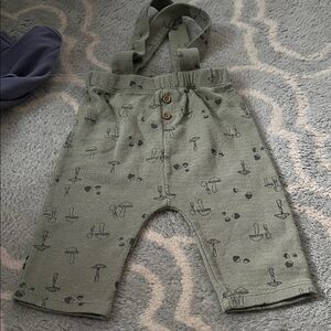 Mushroom-Print Olive Green Suspender Pants & Long Sleeve Top Set